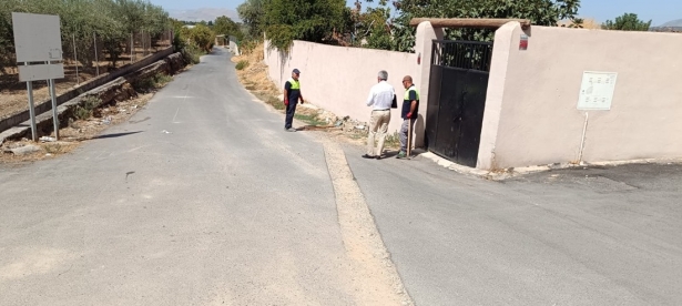 Zanja donde supuestamente se habían realizado las supuestas canalizaciones (PSOE) Zanja donde supuestamente se habían realizado las supuestas canalizaciones (PSOE)