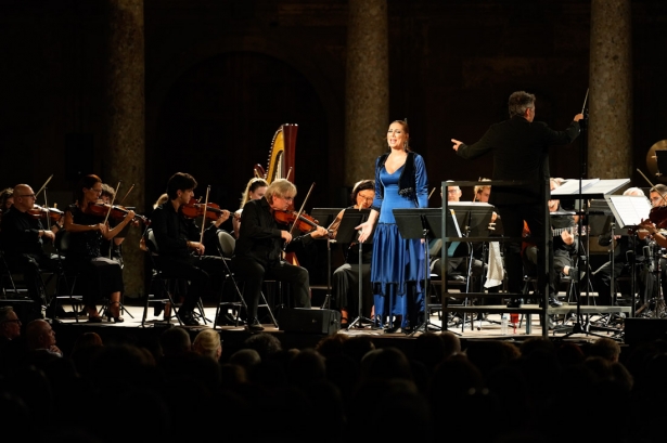 Concierto de Marina Heredia en el Palacio de Carlos V (JAVIER MARTÍN / APDI GROUP)