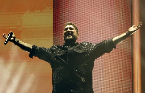 Orozco disfrutó con la complicidad del publico granadino durante las dos horas de concierto (J. PALMA)