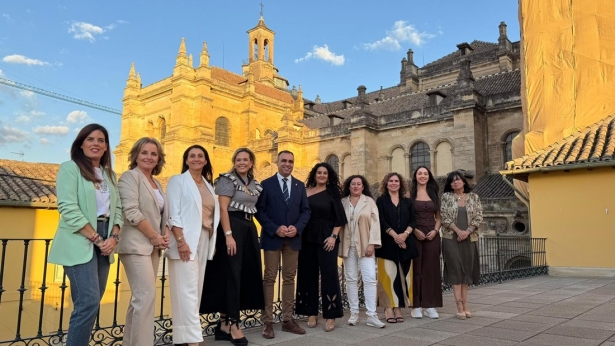 Participantes en la reunión (DIPGRA)