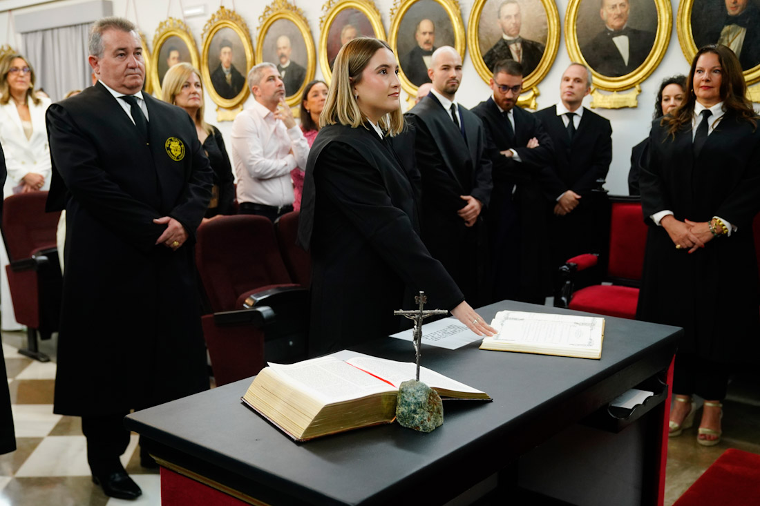 Ceremonia de jura o promesa de los nuevos letrados (ICAGR)