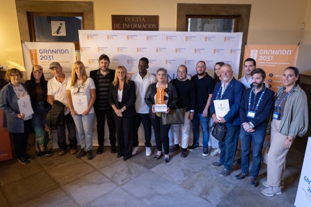 La alcaldesa de Granada, Marifrán Carazo, en el acto de apertura de un nuevo espacio de apoyo ciudadano para la candidatura de Granada a Capital Europea de la Cultura 2031. (AYUNTAMIENTO DE GRANADA)