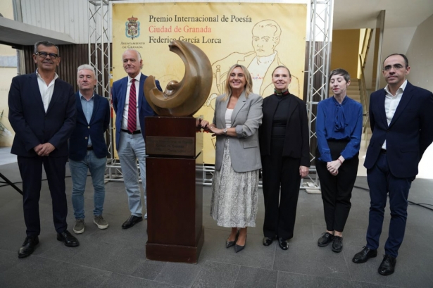 Jurado del.Premio de poesía Lorca (AYTO. GRANADA) Jurado del.Premio de poesía Lorca (AYTO. GRANADA)