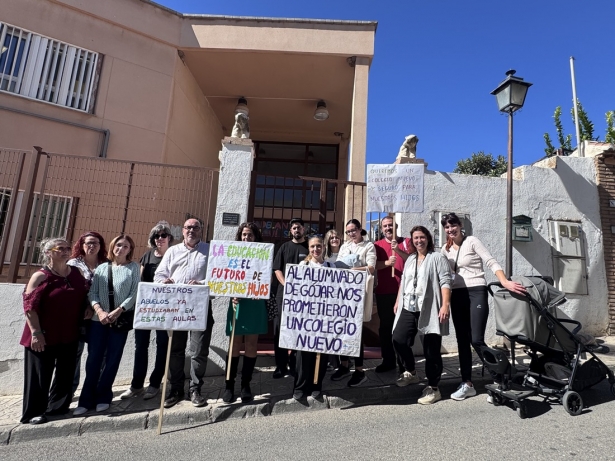 Imagen de la concentración (AYTO. GóJAR)