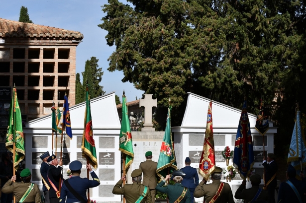 Homenaje a los caídos por la patria (MADOC)