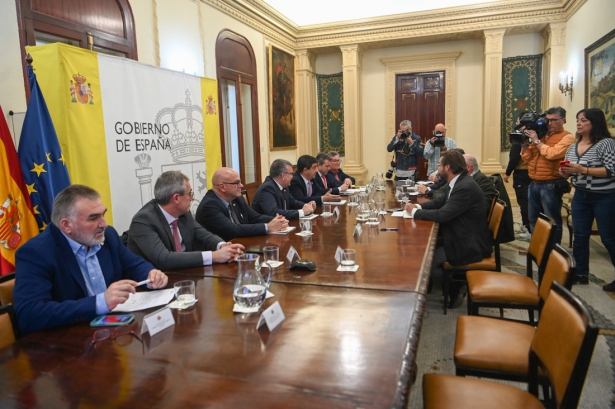 Mesa del aeropuerto (GPMEDIA)