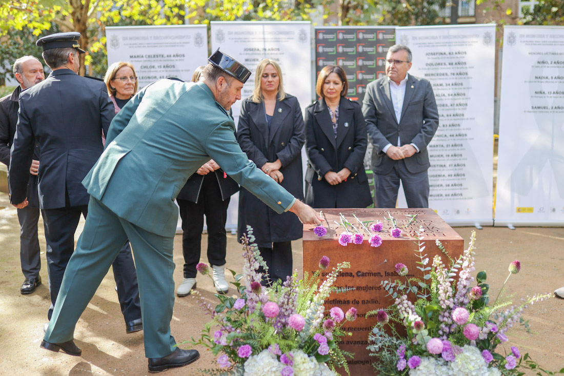 Acto por el 25N en la capital (GPMEDIA)