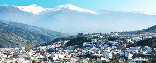 Vista panorámica de Vélez Benaudalla (AYTO. VÉLEZ BENAUDALLA) Vista panorámica de Vélez Benaudalla (AYTO. VÉLEZ BENAUDALLA)
