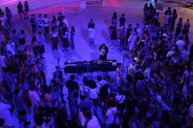 Festival Buen Tiempo en el Patio Elíptico del Centro Cultural CajaGranada, en imagen de archivo (ESPACIO CAJA SONORA) Festival Buen Tiempo en el Patio Elíptico del Centro Cultural CajaGranada, en imagen de archivo (ESPACIO CAJA SONORA)