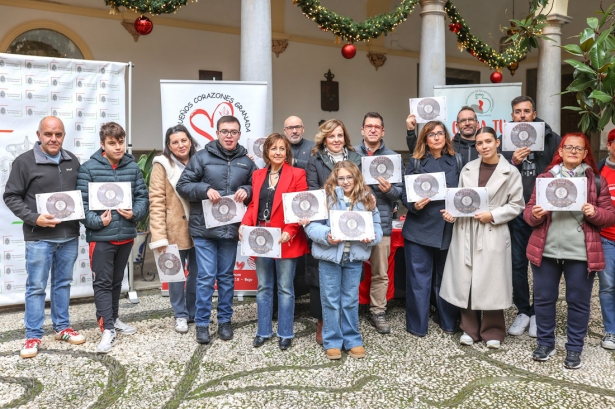 Presentación del calendario solidario (GPMEDIA)
