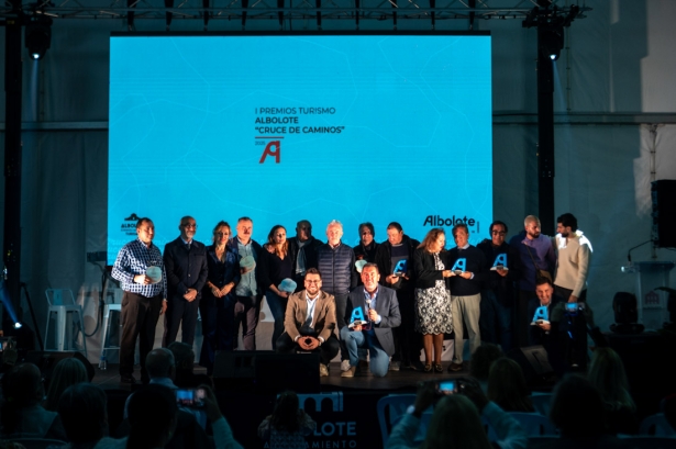 Galardonados en los Premios Turismo de Albolote (GPMEDIA) Galardonados en los Premios Turismo de Albolote (GPMEDIA)