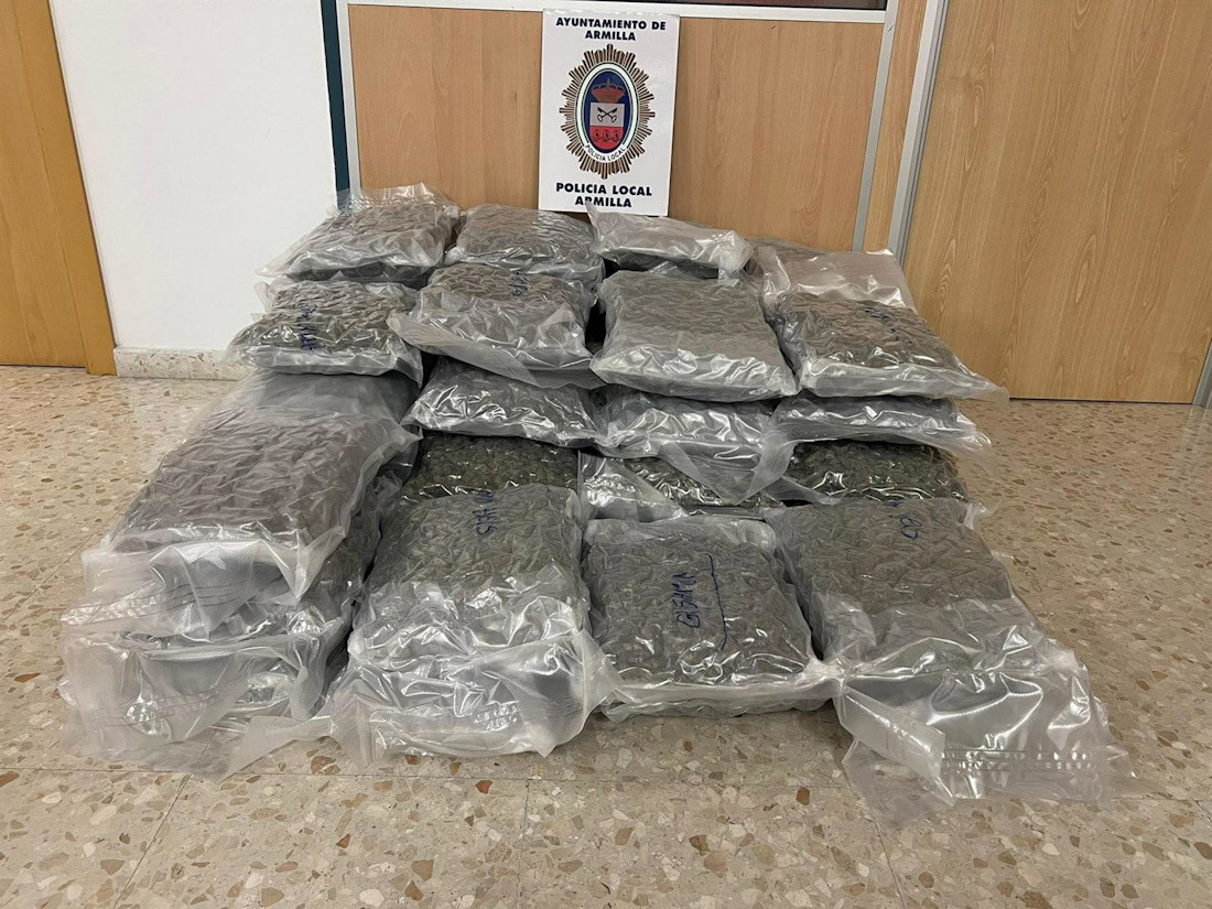 Marihuana intervenida en un dispositivo de la Policía Local de Armilla (AYUNTAMIENTO)