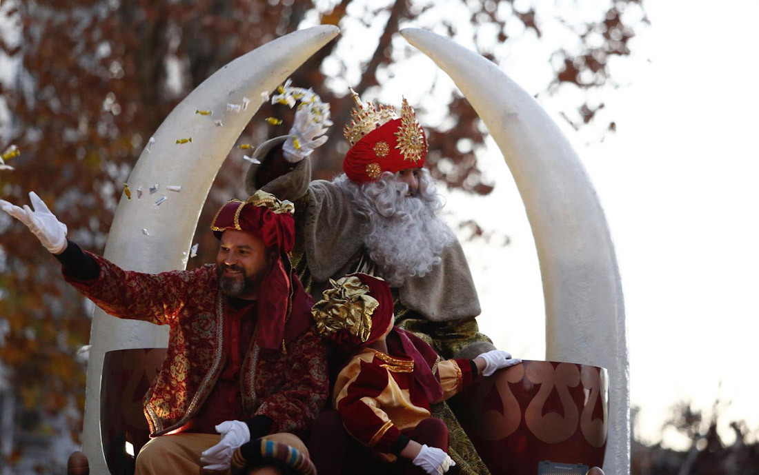 Imagen de archivo de la cabalgatas de Reyes Magos de Granada (ÁLEX CÁMARA - EUROPA PRESS)