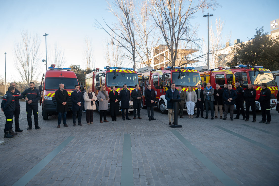 Presentación de los nuevos vehículos de bomberos (GPMEDIA)