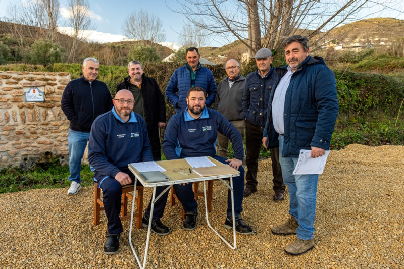 Firma del contrato (AGUSTÍN ORDUÑA)