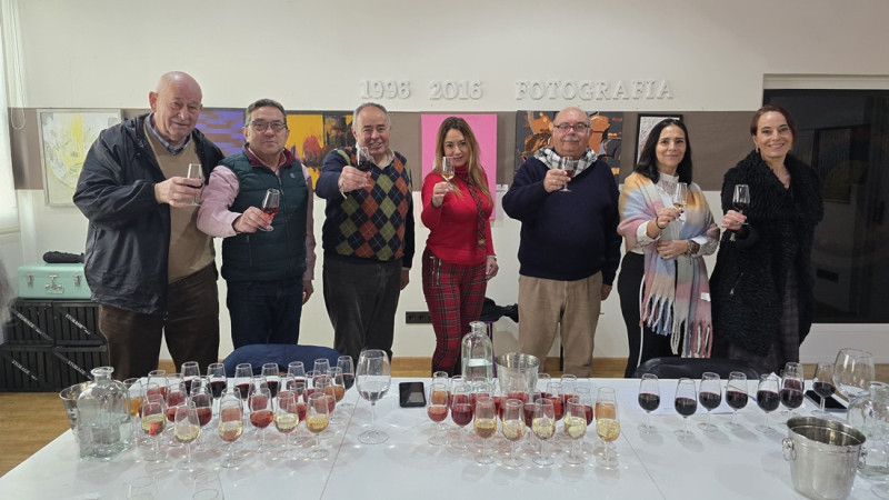 Jurado del concurso de vinos de Huétor Vega (AYTO. HUÉTOR VEGA)
