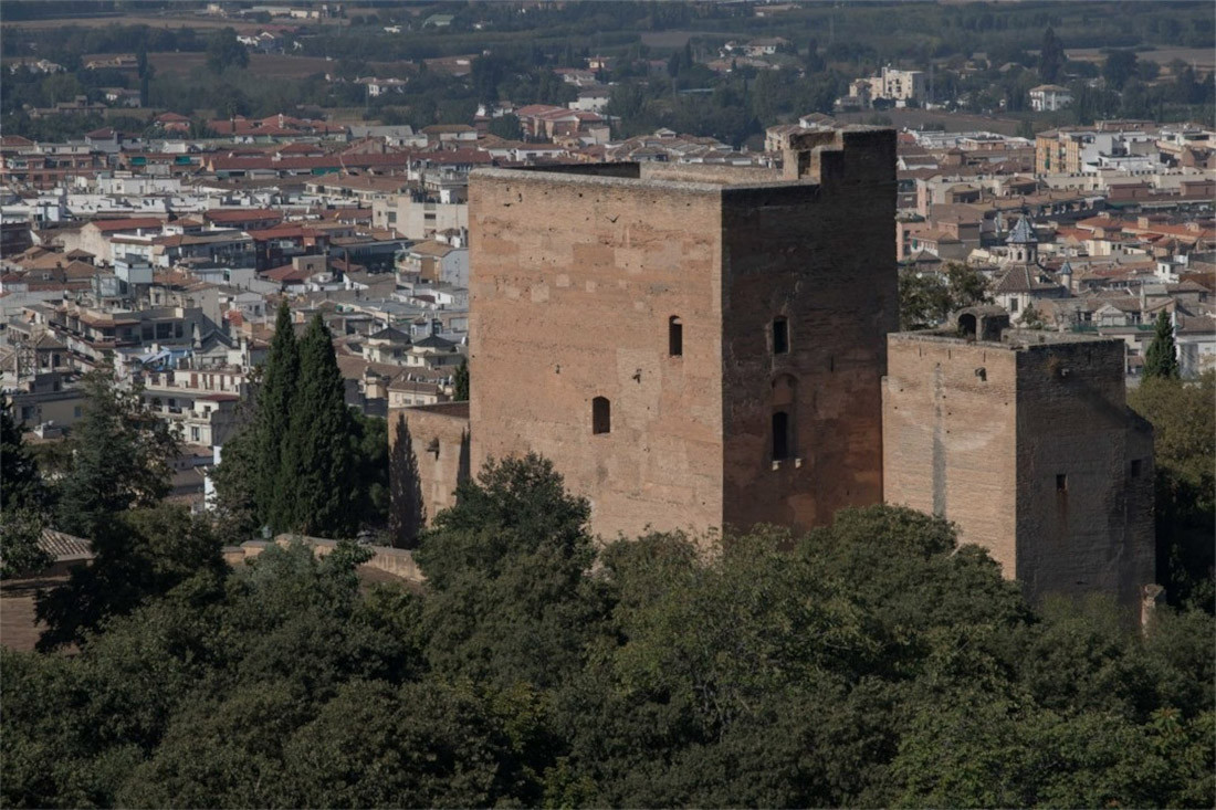 Imagen de archivo de Torres Bermejas en el conjunto monumental de la Alhambra (PATRONATO DE LA ALHAMBRA/ARCHIVO)