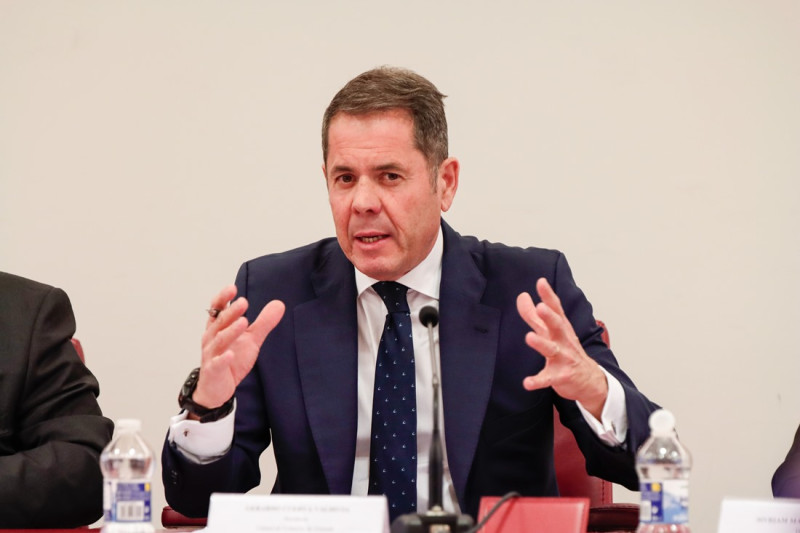 Presentación del informe de la cátedra Pyme (GPMEDIA)