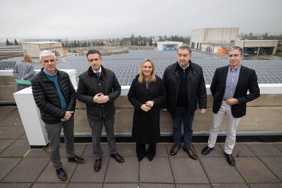 La alcaldesa de Granada, Marifrán Carazo, ha visitado la EDAR Los Vados (AYUNTAMIENTO)