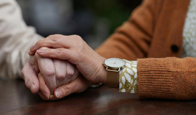 Imagen de archivo de atención a los mayores (JUNTA DE ANDALUCÍA)