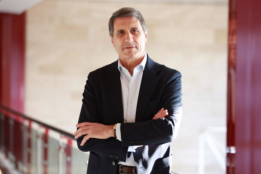 El delegado del Gobierno en Andalucía, Pedro Fernández, en una entrevista concedida a Europa Press. A 19 de febrero de 2026, en Sevilla (ROCÍO RUZ - EUROPA PRESS)