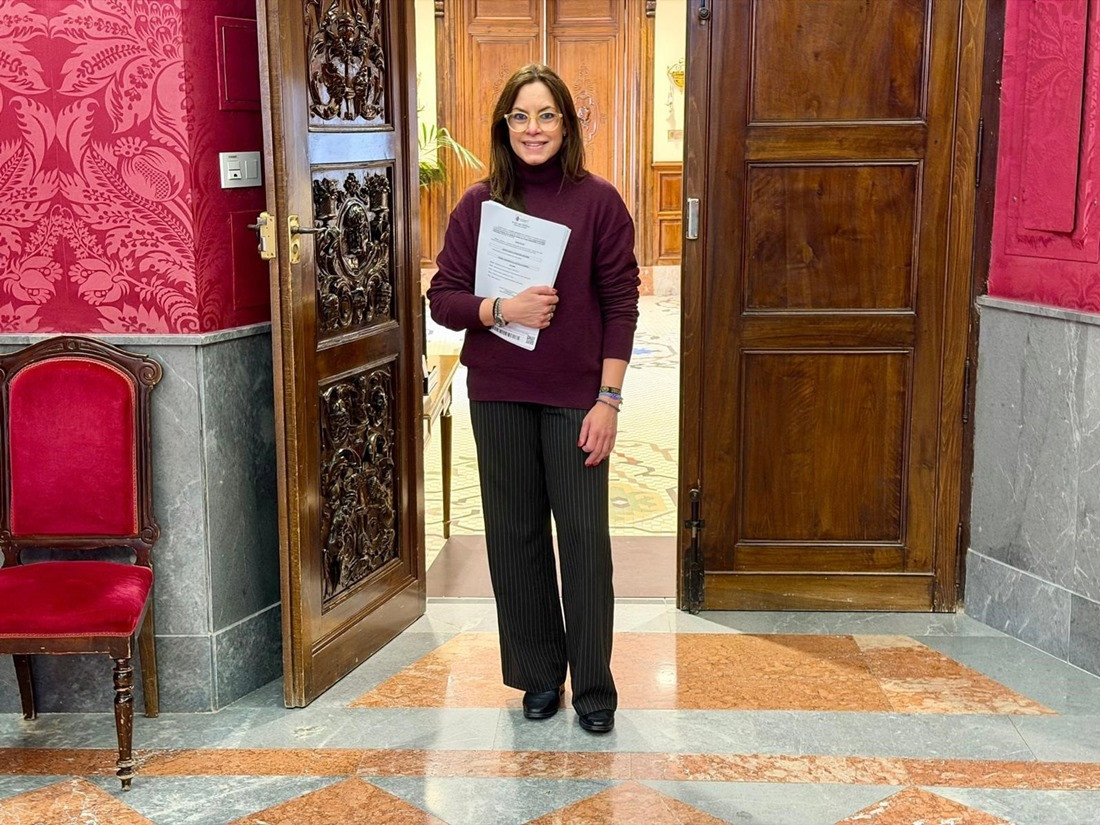 La viceportavoz de Vox en el Ayuntamiento de Granada, Mónica Rodríguez Gallego (VOX)