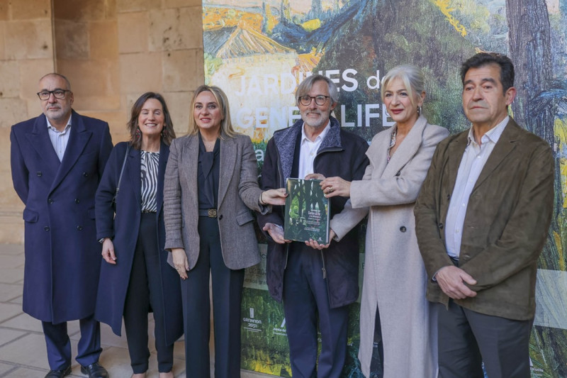 Inauguración de la Exposición 'Jardines del Generalife y la Alhambra' Inauguración de la Exposición 'Jardines del Generalife y la Alhambra'