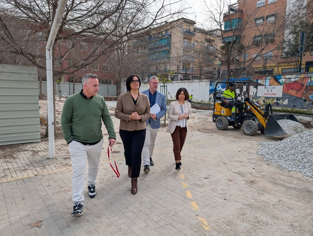 Visita de la Junta y el Ayuntamiento de Granada al CEIP San Juan de Dios
