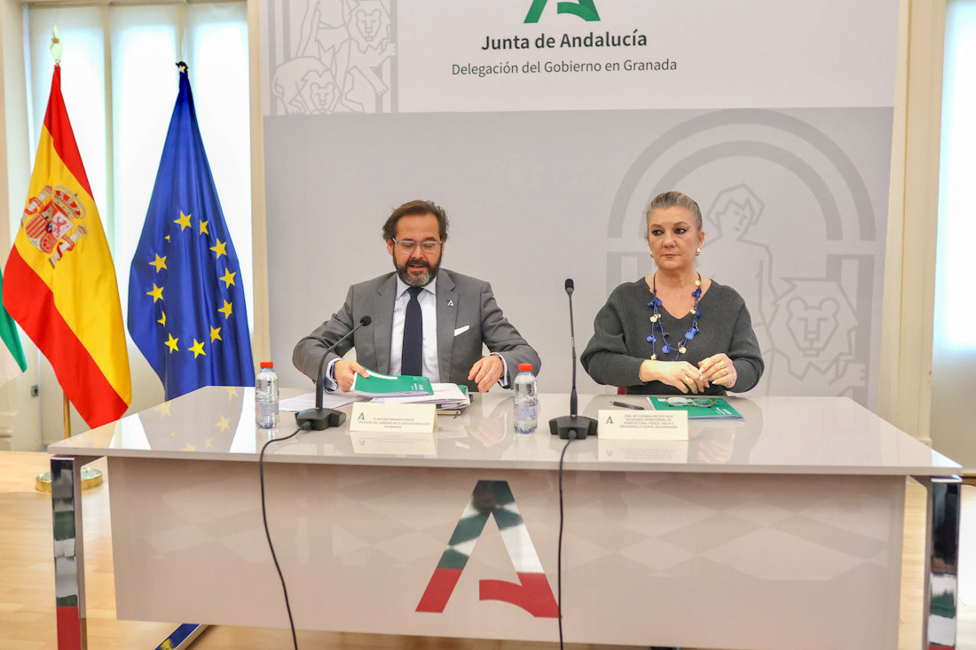 Reunión informativa en la sede de la Junta (GPMEDIA)