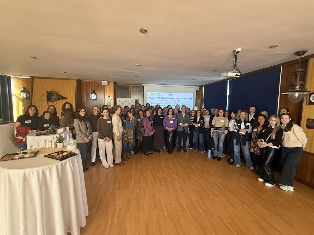 Encuentro de mujeres profesionales vinculadas a la actividad portuaria en Motril (PUERTO DE MOTRIL)