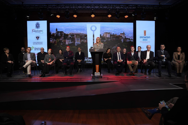 Delegación granadina para presentar el proyecto de la Capitalidad (AYUNTAMIENTO DE GRANADA)