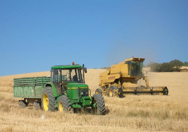 Tractores, campo. Archivo (ASAJA GRANADA) Tractores, campo. Archivo (ASAJA GRANADA)
