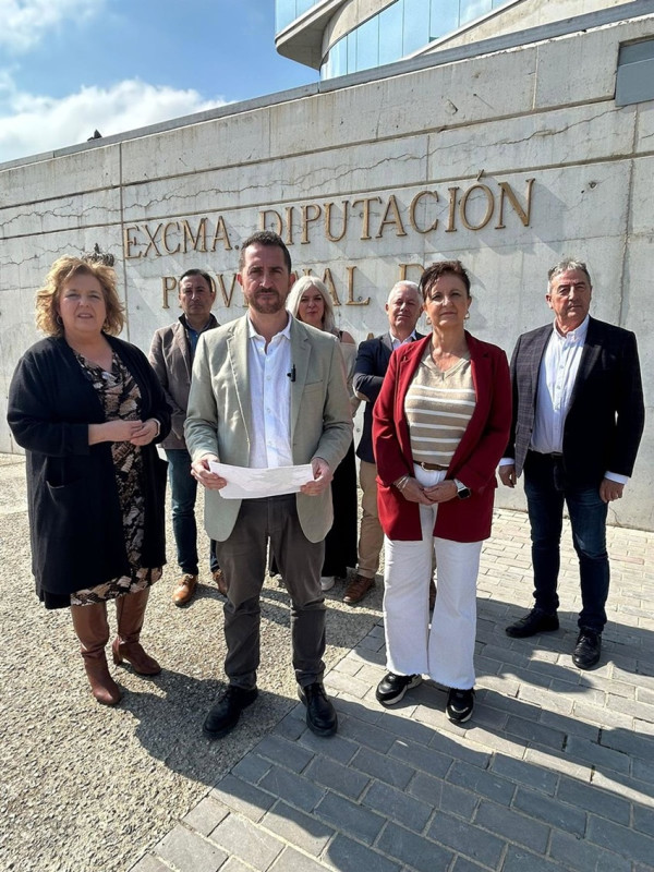 El PSOE denuncia que Diputación  “olvida parques de bomberos en zonas de la provincia sin cobertura y prioriza uno que duplica Servicios” (PSOE GRANADA)