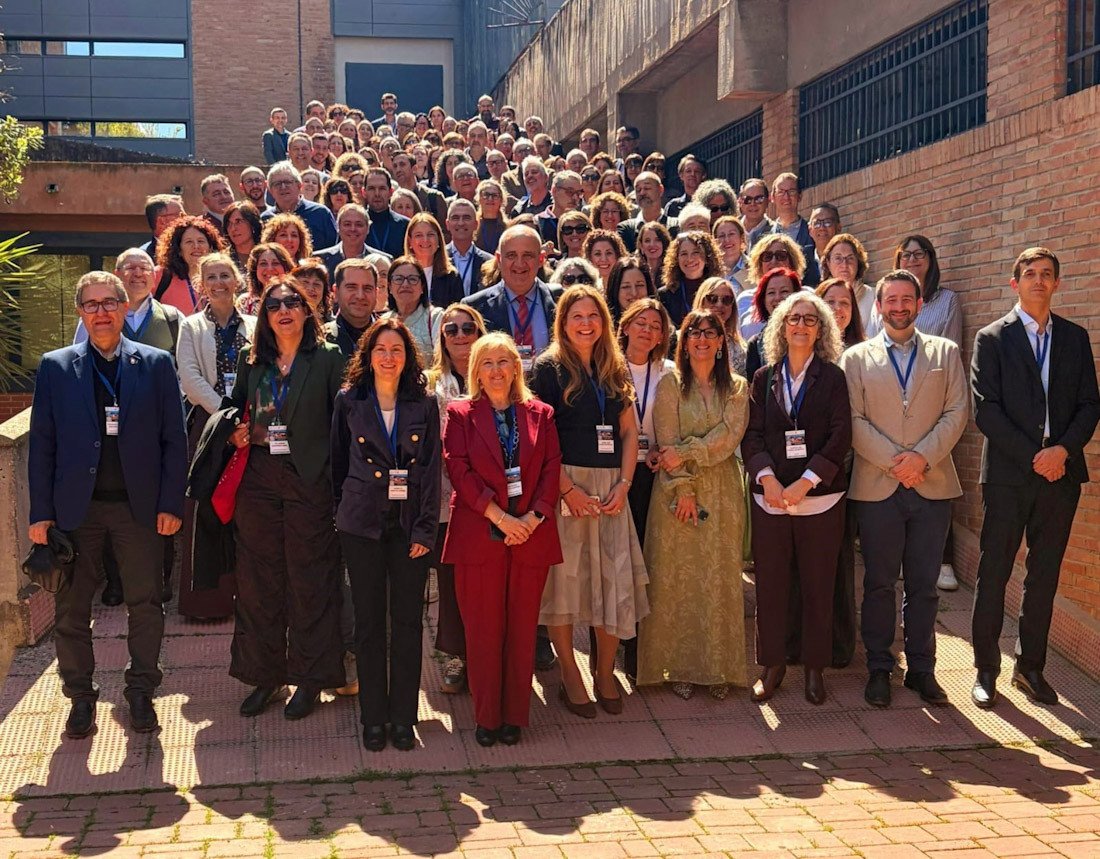 La Universidad de Granada (UGR) acoge esta semana, desde el pasado lunes y hasta este viernes el encuentro de la Red Universitaria de Estudios de Posgrado y Educación Permanente (UNIVERSIDAD DE GRANADA)
