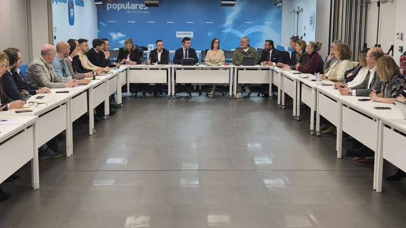 El PP de Granada celebra la primera reunión de su Comité de Campaña para las elecciones del 17 de mayo (PP GRANADA) El PP de Granada celebra la primera reunión de su Comité de Campaña para las elecciones del 17 de mayo (PP GRANADA)