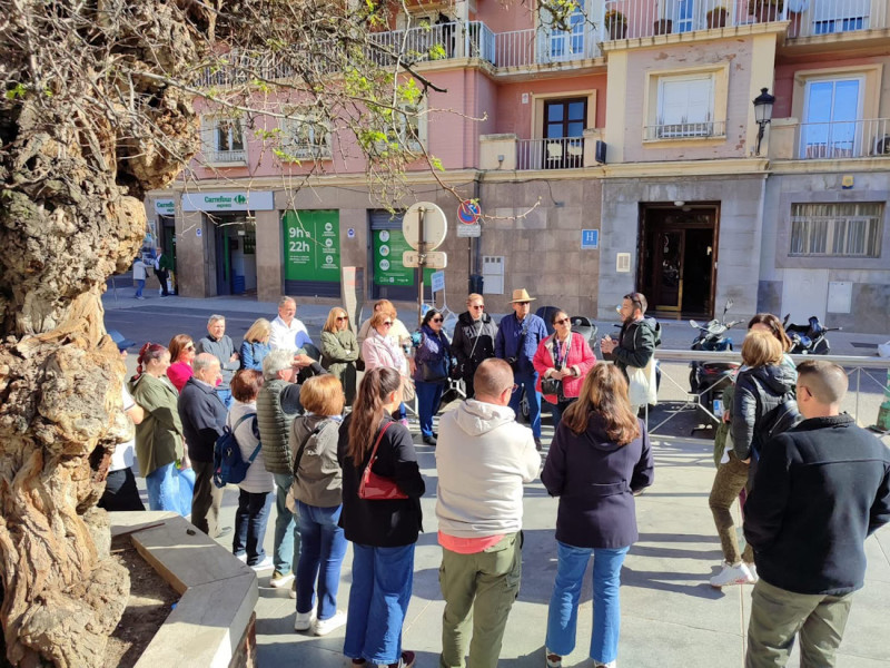 (AYTO. OTURA) (AYTO. OTURA)