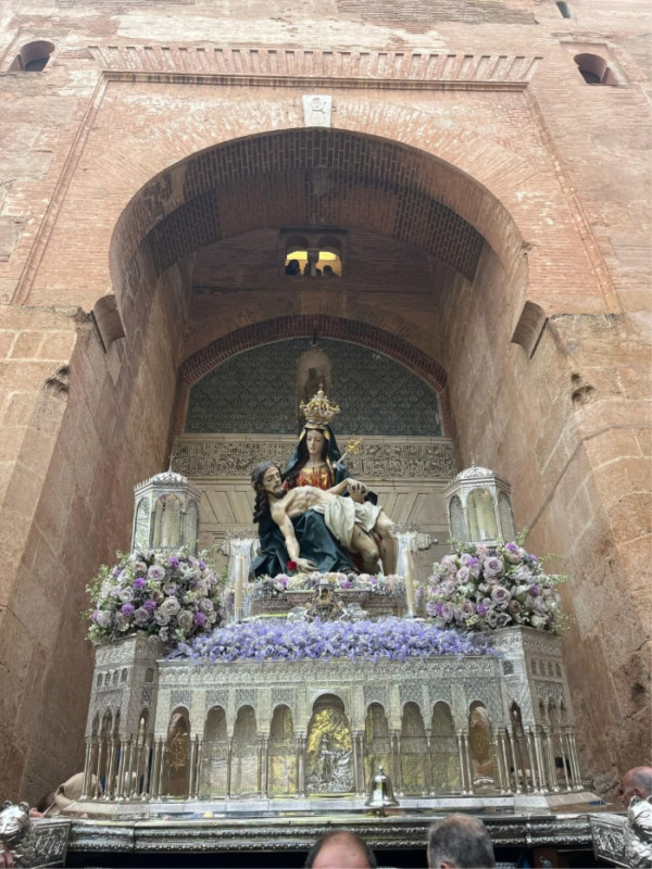 Procesión Santa María de la Alhambra (JOSE VELASCO)