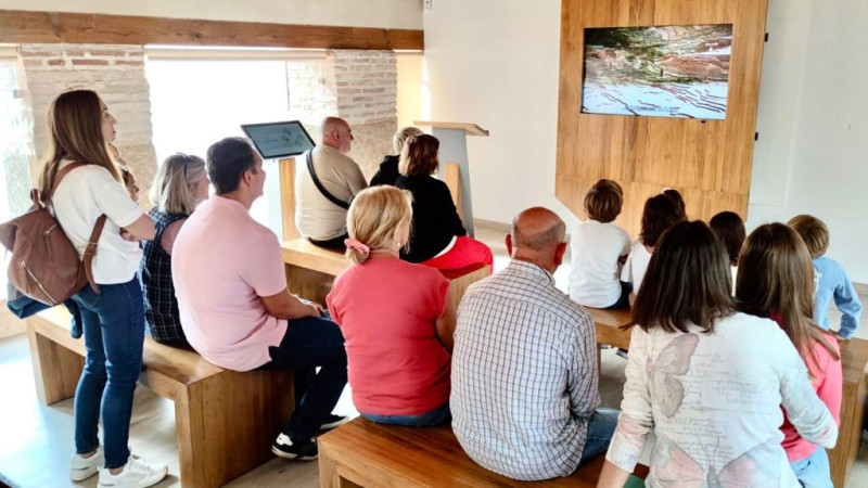 (AYTO. HUÉTOR TÁJAR) (AYTO. HUÉTOR TÁJAR)