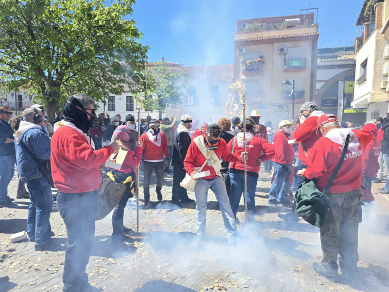 Procesión de los petardos (AYTO. CÚLLAR VEGA)