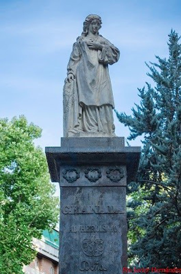 Monumento a Mariana Pineda, en Granada (LUGARES DE GRANADA)