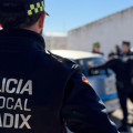 Agentes de la Policía Local de Guadix durante una intervención (FB POLICÍA LOCAL DE GUADIX)