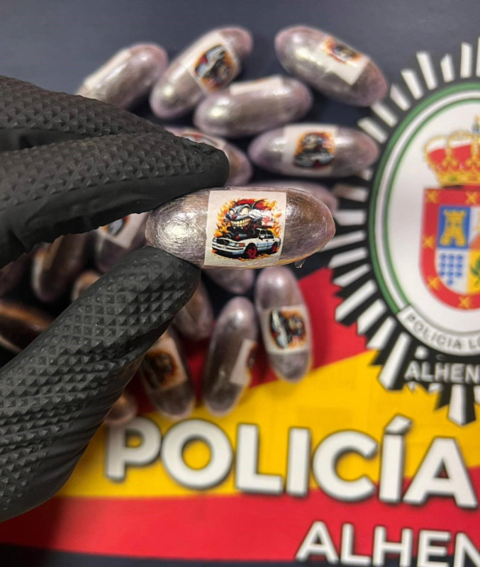 Bellotas de hachís incautadas por la Policía Local de Alhendín (POLICÍA LOCAL DE ALHENDÍN)