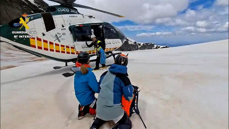 Uno de los rescates en los que ha participado la Guardia Civil este pasado sábado en la provincia (GUARDIA CIVIL)