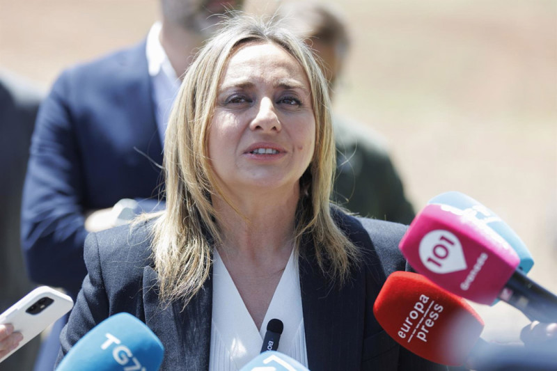 La alcaldesa de Granada, Marifrán Carazo, atiende a los medios (ÁLEX CÁMARA - EUROPA PRESS)