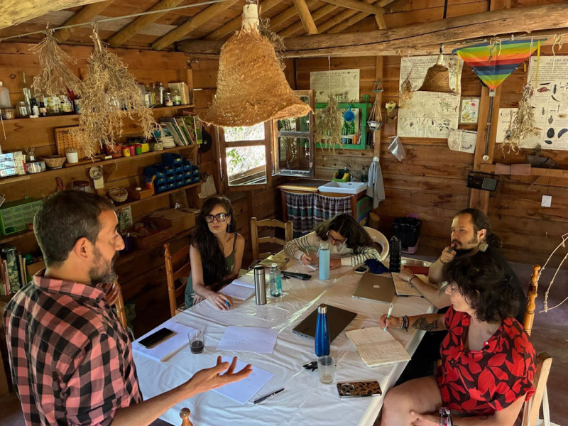 La residencia internacional de escritura de guion Cinenido se celebrará del 27 de junio al 3 de agosto en el Valle de Lecrín (Granada), un espacio natural que favorece la concentración, la escritura y el intercambio creativo (CINENIDO)