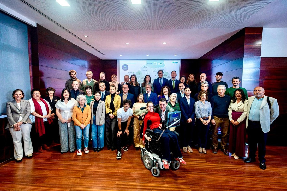 Firma del convenio (CAL0R y CAFÉ)