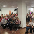 Representantes institucionales, entidades sociales y personas usuarias de los Centros de Participación Activa (CPA) de la provincia de Granada han celebran el Día Europeo de la Solidaridad y Cooperación entre Generaciones en Armilla (JUNTA)