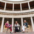 María Dueñas y Dolores Redondo en el Festival de poesía (FIP)