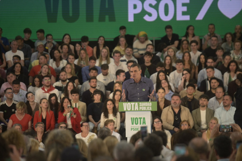 Pedro Sánchez durante el mitin de Pulianas (GPMEDIA)
