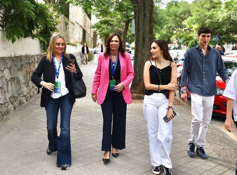 Rocío Díaz junto a la alcaldesa de Granada, Marifran Carazo (GPMEDIA)